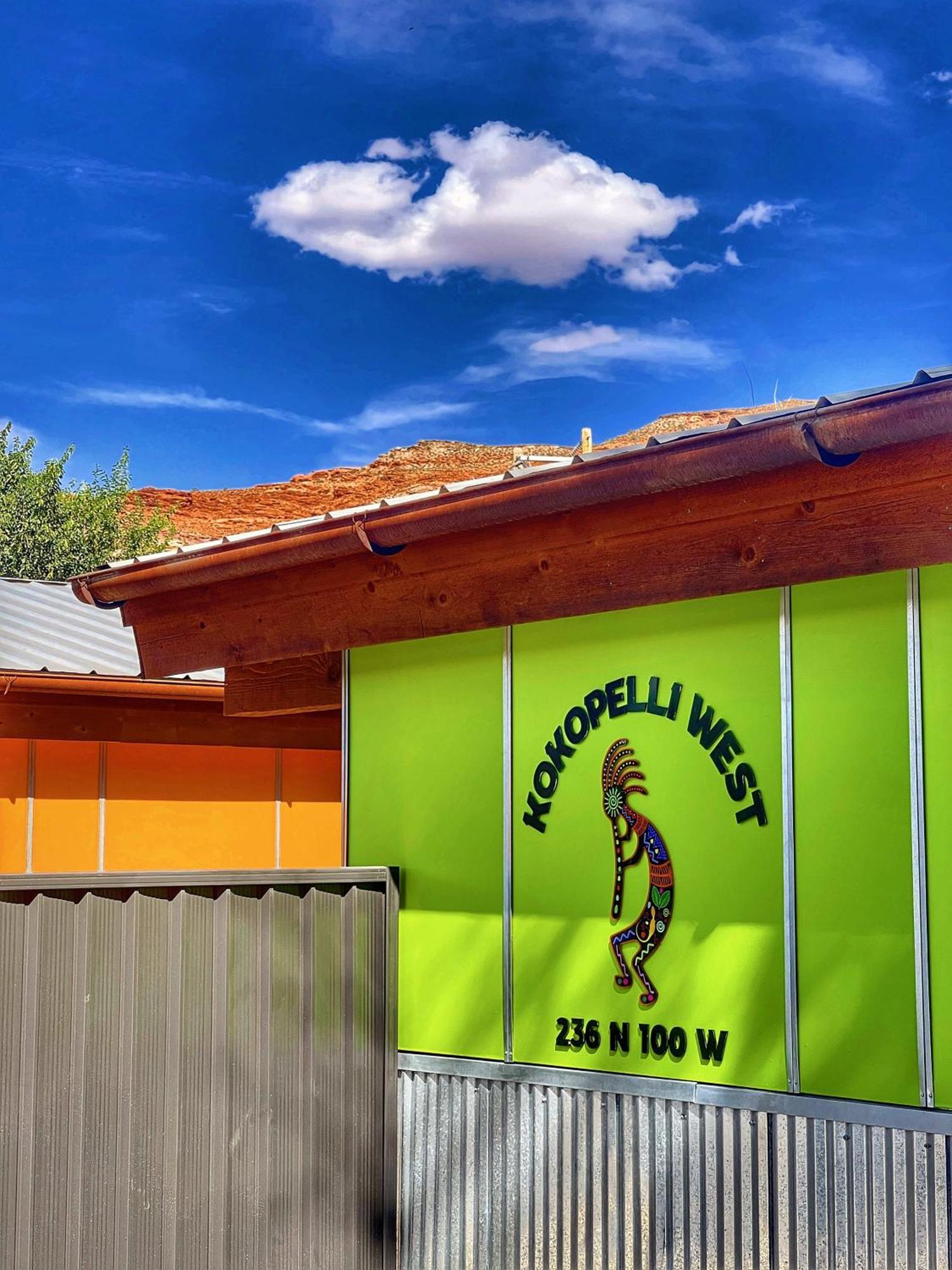 Downtown Kokopelli West 6 - Newly Remodeled Stylish Studio モアブ エクステリア 写真